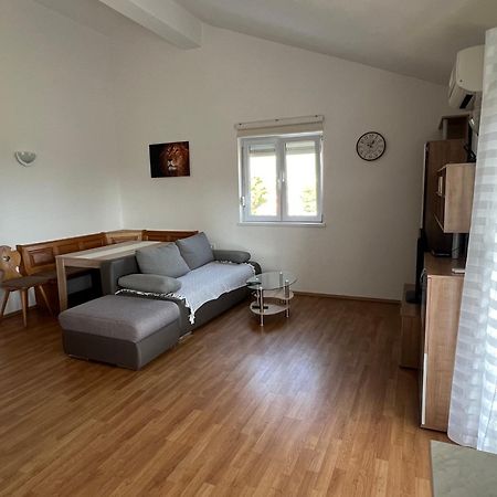 Seaview Apartments Lagetar Kaštel Novi Eksteriør bilde