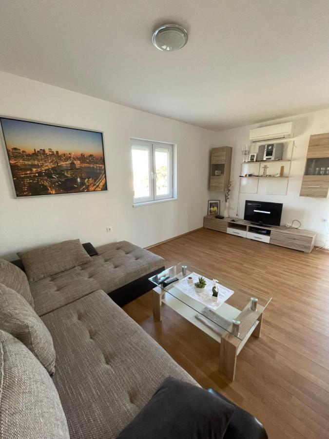 Seaview Apartments Lagetar Kaštel Novi Eksteriør bilde