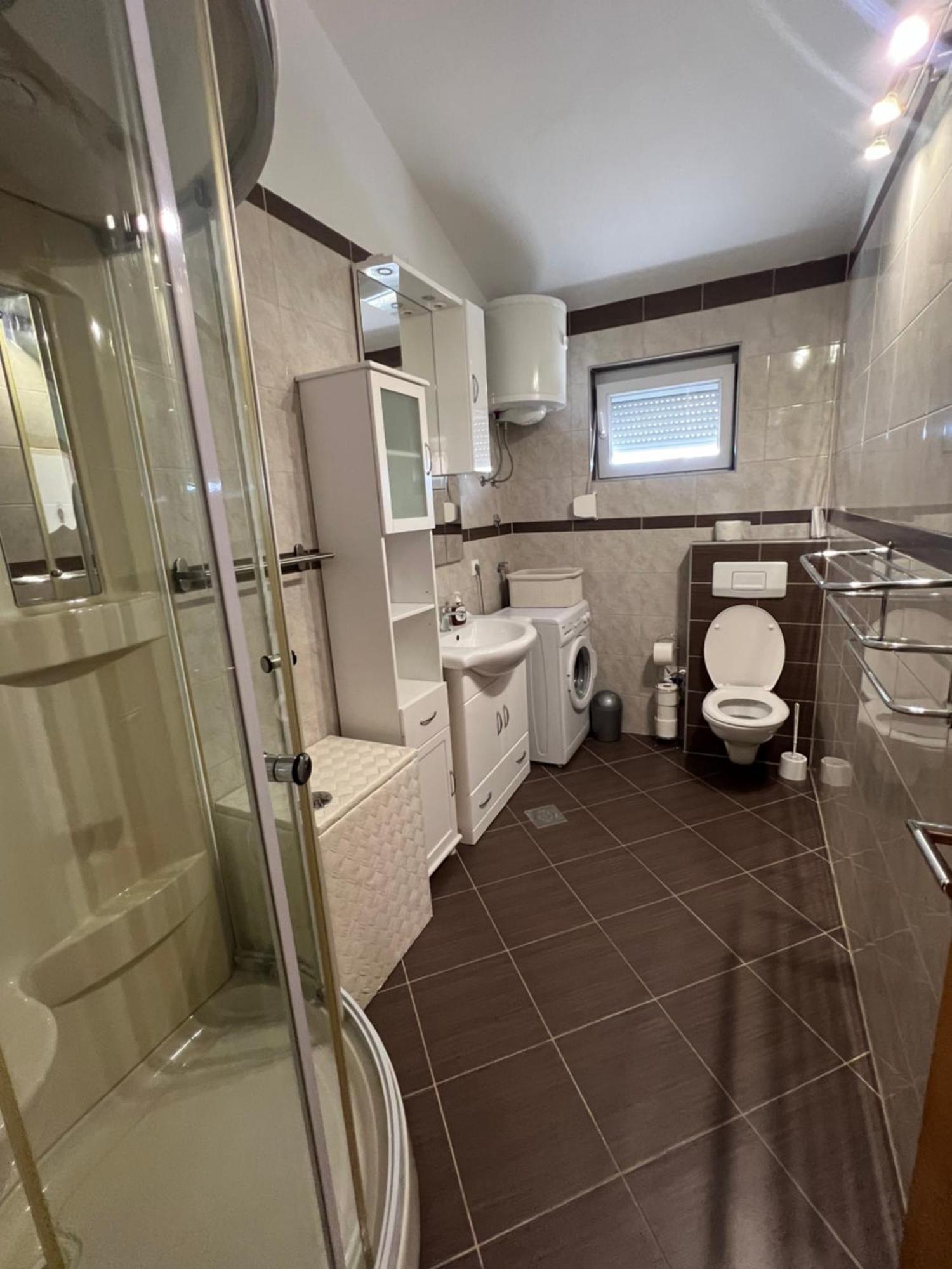 Seaview Apartments Lagetar Kaštel Novi Eksteriør bilde